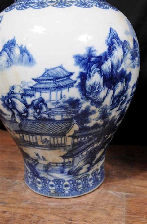 pair blue white chinese pottery ginger jar urns vases nanking