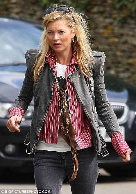 Kate Moss Steps Out With Dishevelled Bedhead Hair Daily