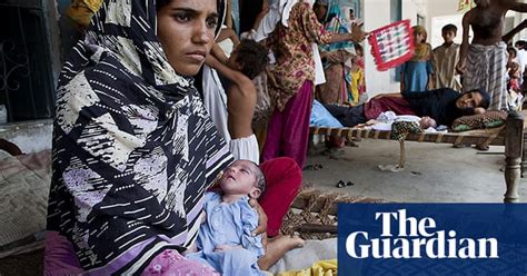 Births Amid The Pakistan Floods World News The Guardian