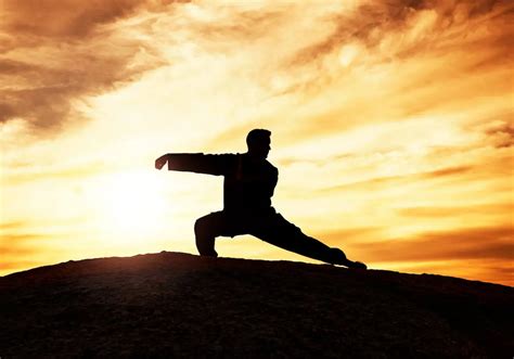 es el chi kung  por  se considera el ejercicio de la eterna salud