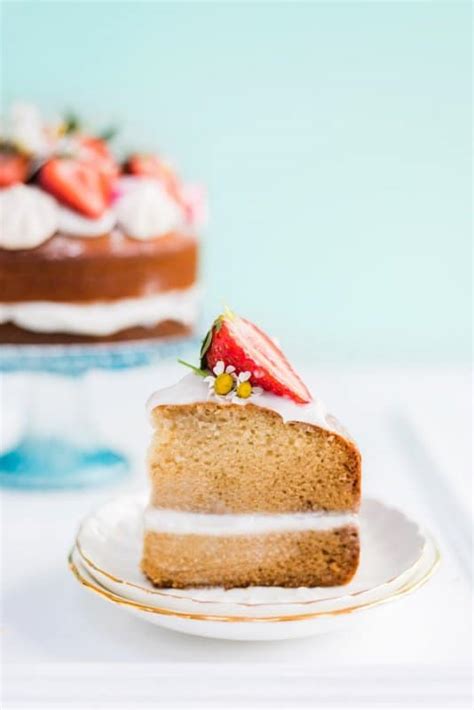 30 Beautiful Vegan Birthday Cake Recipes For Super Celebrations Eluxe