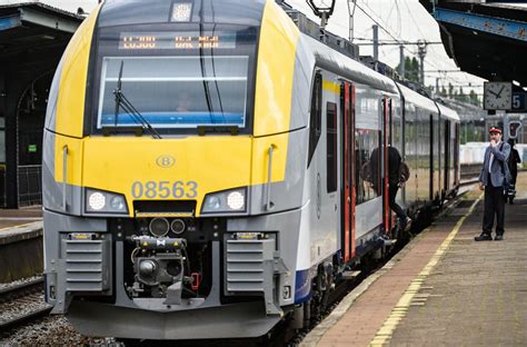 nmbs eist schadevergoeding voor onbetrouwbare trein de standaard