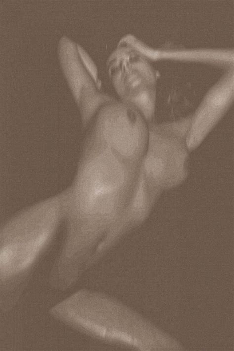 genevieve morton nude 3 photos thefappening