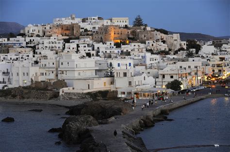 chora  night  naxos pictures greece  global geography