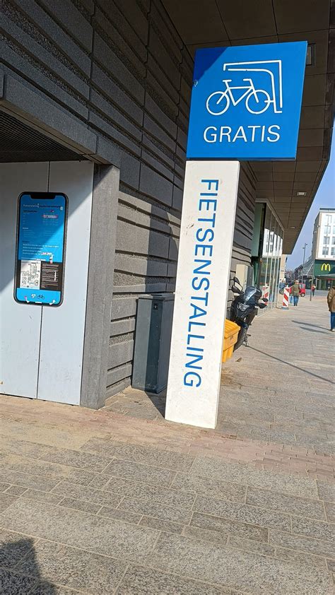 fietsenstalling almere centrum visit flevoland