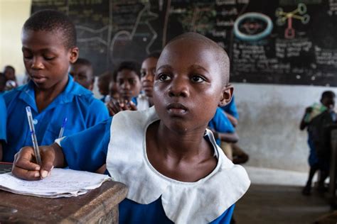 l éducation en péril en afrique de l ouest et centrale unicef