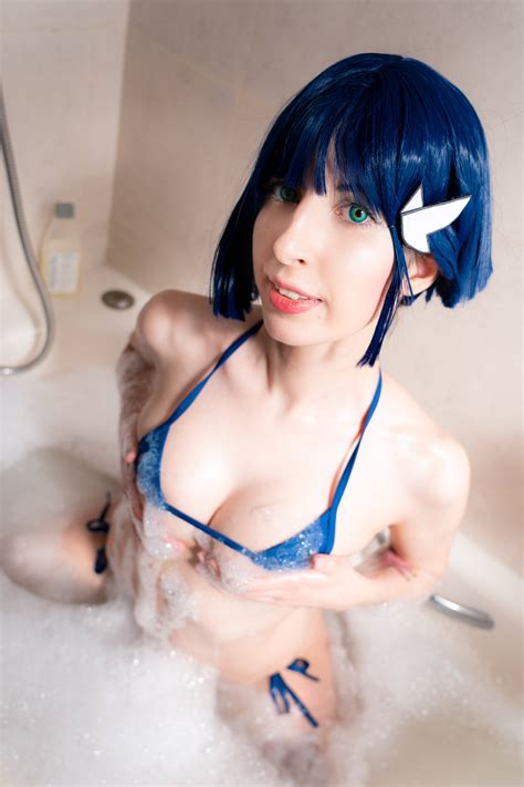 hey care to do more bubbles â™¡ shooting my ichigo cosplay in microbikini in the jacuzzi was
