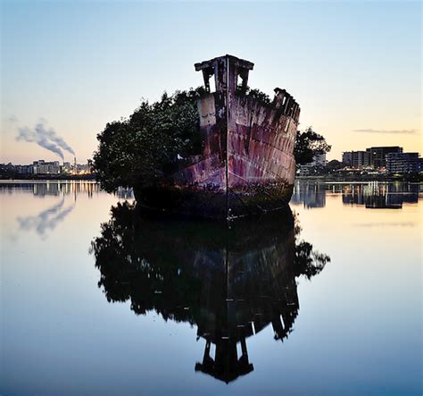 famous shipwrecks    visited      fascinated