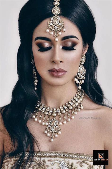 indian bridal eye makeup brides in 2021 bridal eye makeup indian