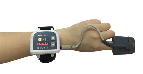 Wrist Pulse Oximeter With Wireless Data Transfer For Continuous Monitoring