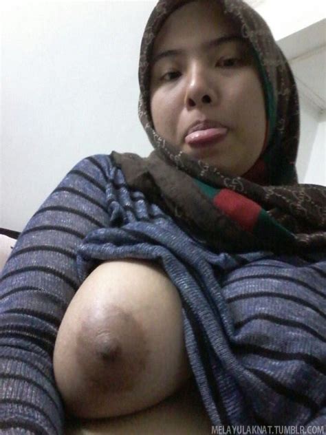 hijab busty girl