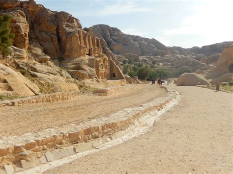 bab al siq   obelisk tomb   left photo