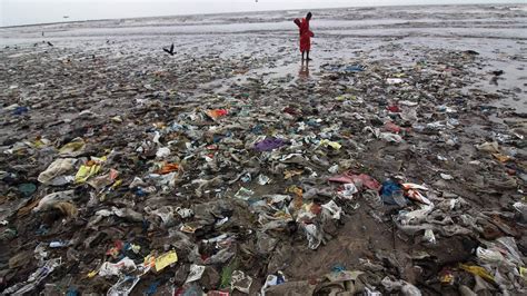 solve  ocean plastics problem  world   plan  pew charitable trusts