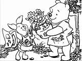 Winnie Coloring Honey Pooh Gift Wecoloringpage Pages sketch template