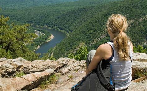 7 things to know before hiking the appalachian trail alone pure hiker