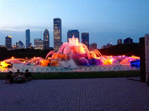 chicagos buckingham fountain photo  lmcclure chicago chicago