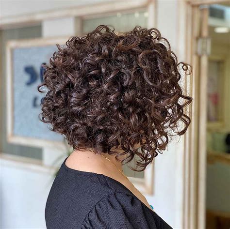 18 stacked short curly bob haircuts to enhance your natural curls