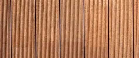 Le casseforme in polistirolo di facile . Pavimenti per giardino - Mattonelle e listoni in legno