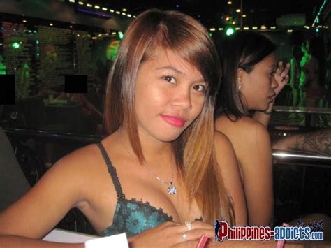 Cute Filipina Bar Girl From Det 5 On Perimeter Road In Angeles City