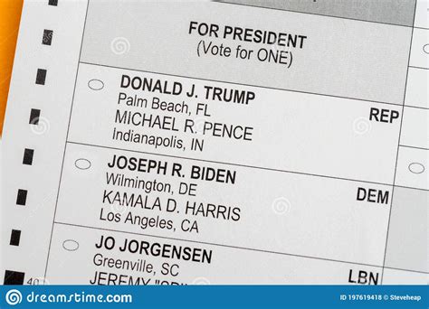 close  macro  mail  paper ballot   presidential election