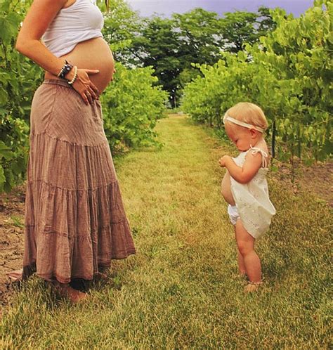 20 mother and daughter pictures that prove like mother