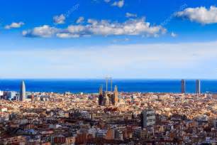 panoramisch uitzicht  barcelona stad stockfoto  daliu