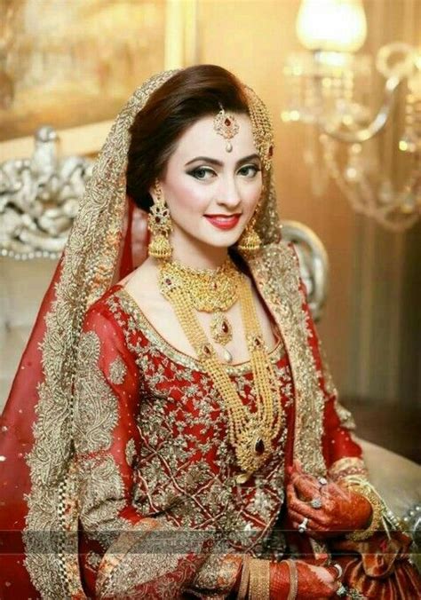 pin by arhamsahabzadi on brides pakistani bridal wear bridal dress