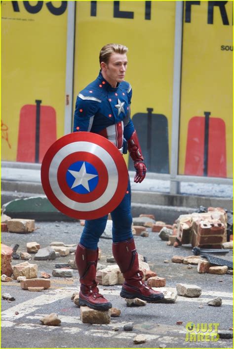 Chris Evans Captain America Suit Could Provide Clue To