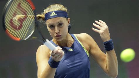Kristina Mladenovic Julia Goerges Reach Quarterfinals At Ladies Trophy