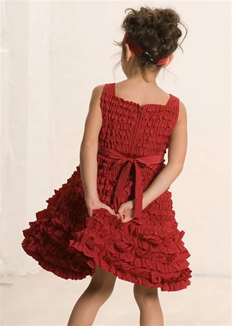 attention grabbing christmas dresses collection sheideas