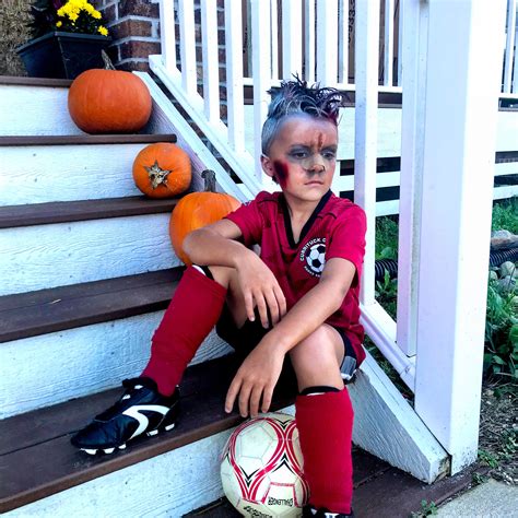 ☑ How To Create A Zombie Soccer Player Halloween Costume Ann S Blog