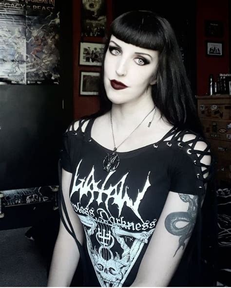 Instagram Metal Girl Alternative Girls Gothic Fashion Black Metal