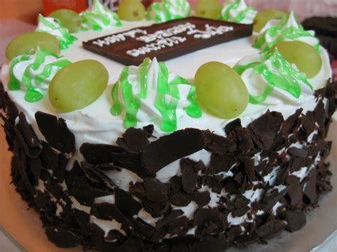 gifts cake birthday cake chocolate moist cake