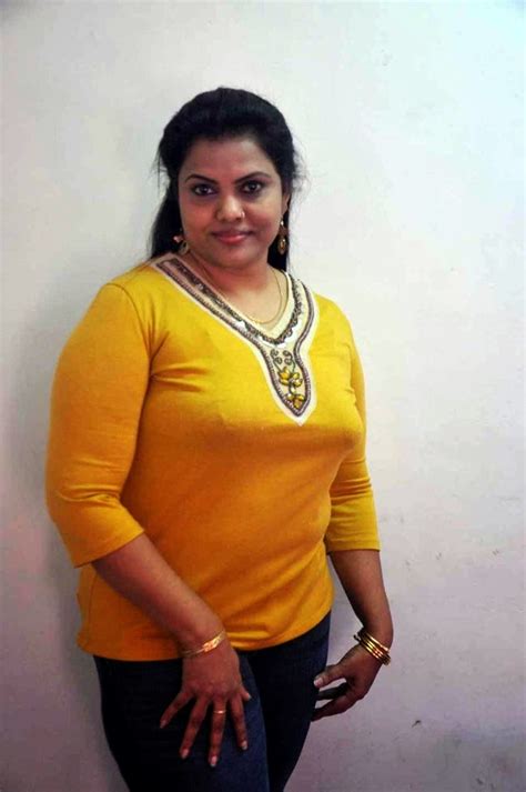actress meenu kurian saree photos cine media