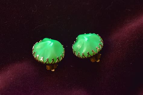 Vintage Plastic Clip On Earrings Spring Green Made In Hong Kong