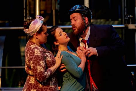 review il matrimonio segreto at mill hill music festival theatre things