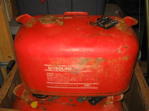buy  omc  gallon metal gas tank  evinrude johnson  oak harbor washington