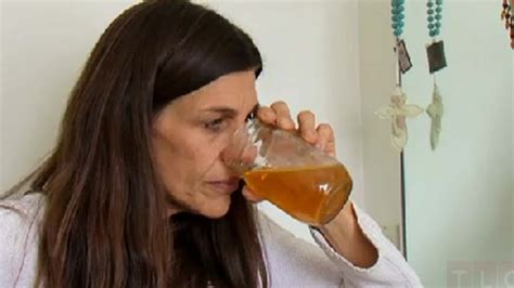 woman drinks bathes in own urine on “my strange addiction” finale