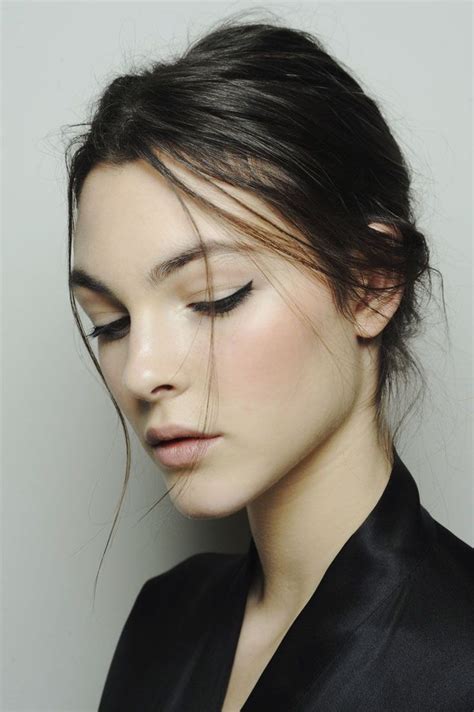 holiday beauty inspiration winged liner