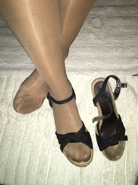 pin on sexy polished toes in pantyhose