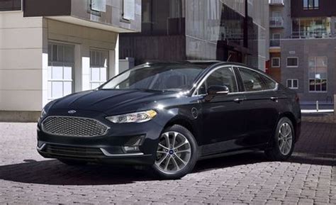 ford fusion fusion hybrid features  specs