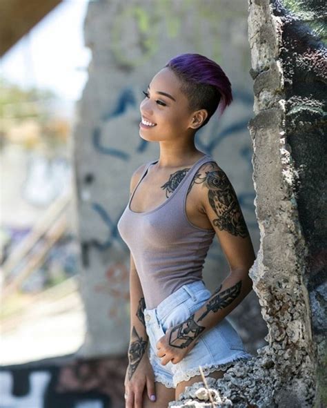 50 girls with sexy tattoos barnorama