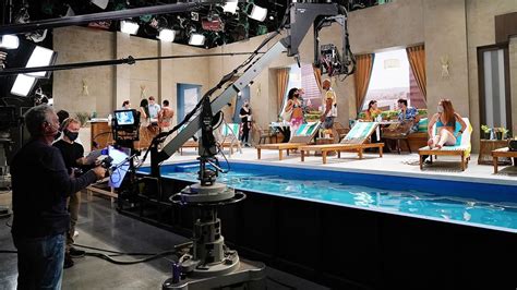 general hospital installs pool set  cool  summer drama soap