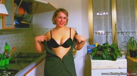 Italian Bbw Housewife Bj Alpha Porno