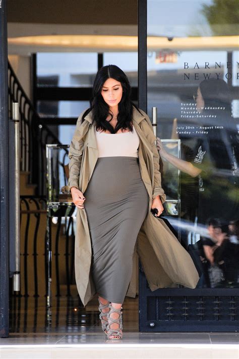 8 amazing pregnant looks by kim kardashian photos