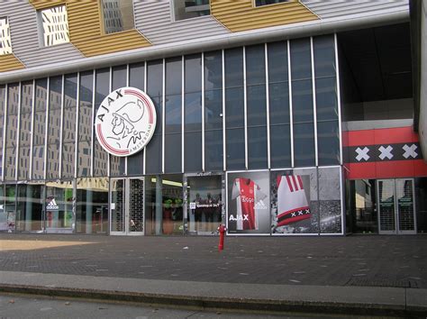 ajax fan shop arena amsterdam heeft het