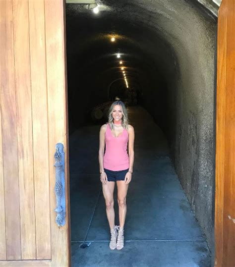 jana kramer s workout — get her toned legs hollywood life