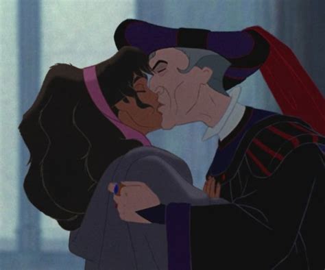 Esmeralda And Frollo с изображениями Принцессы диснея