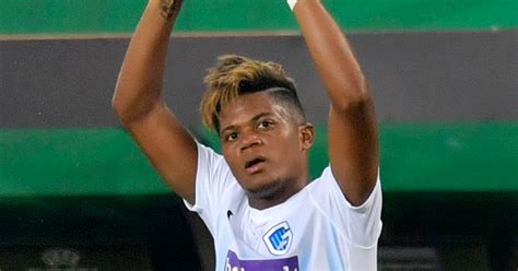 who is leon bailey manchester united scout teen starlet being touted as the next kevin de