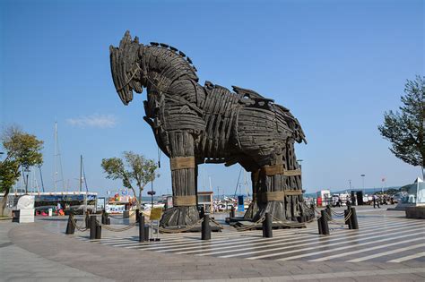 trojan horse complete story symbol sage